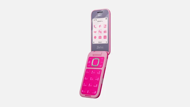 Mobilní telefon Barbie stojí 3 250 Kč a nepodporuje WhatsApp