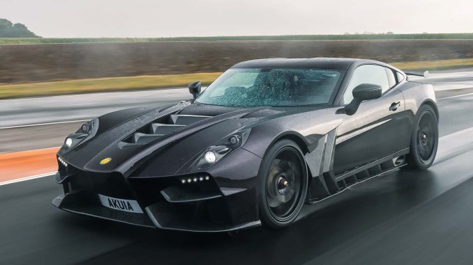 Britský výrobce sportovních vozů Ginetta představil model Akula v březnu 2019 na ženevském autosalonu. Nyní značka představuje sériovou verzi