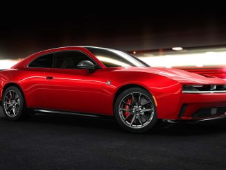 Stellantis uvádí, že roku 2026 nainstaluje polovodičové baterie od partnera Factorial do testovacích elektromobilů Dodge Charger Daytona