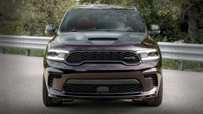 Letos se na trhu objeví nejnovější Dodge Durango SRT v nové edici Hellcat Brass Monkey. Je dražší než kdykoli předtím