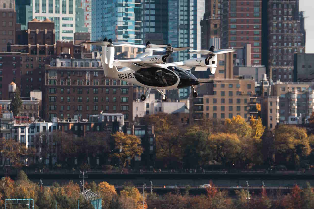 Toyota investovala do elektrických aerotaxi