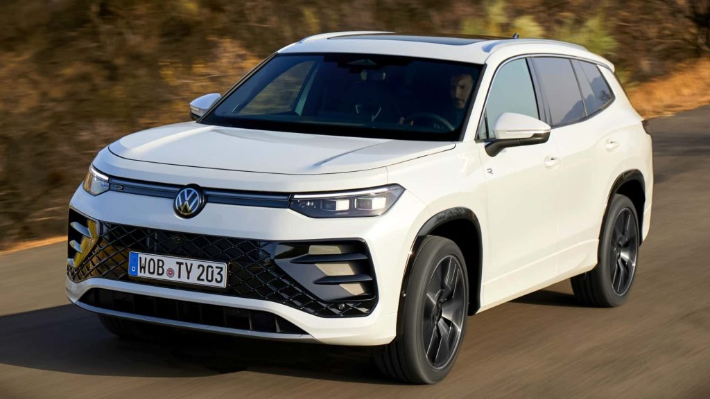 Tento model nahrazuje starý Tiguan Allspace prodávaný v Evropě